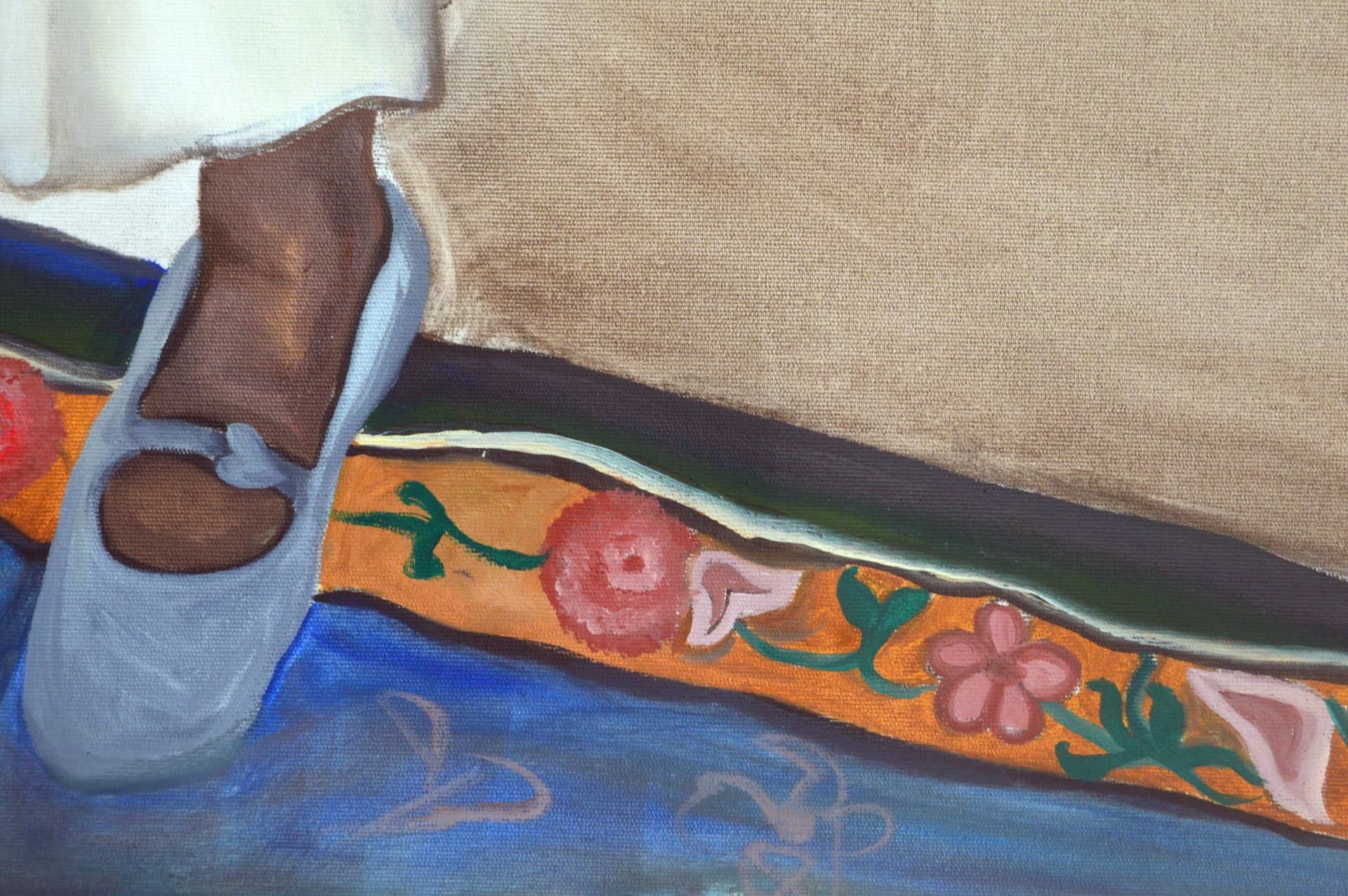 detalhe: barra do tapete, flores e azul
